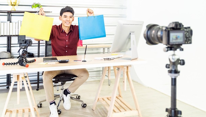 Nano influencer promoting a product