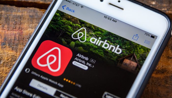 The app download page of Airbnb on an iPhone